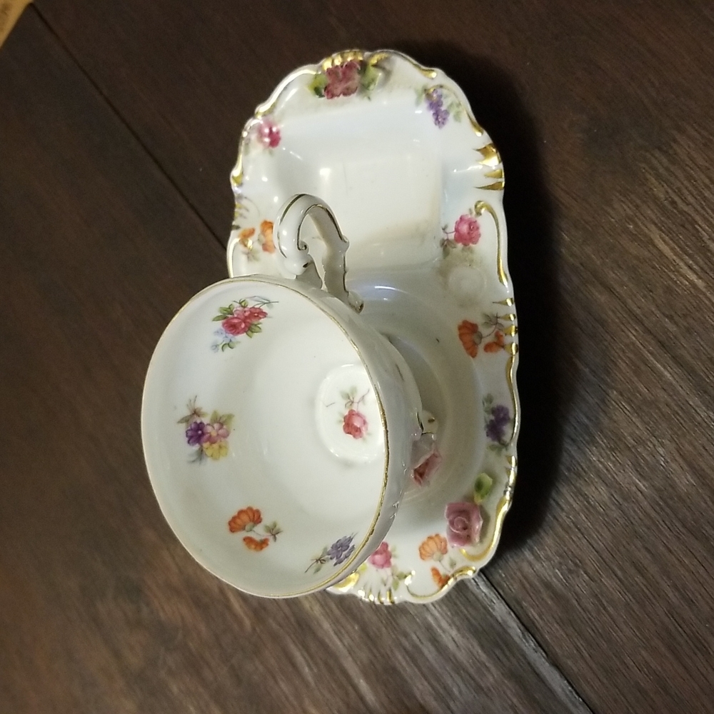 Tea cup with rectangular saucer